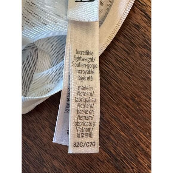 Set of 2 Victoria’s Secret sports bras size 32C - Picture 5 of 9